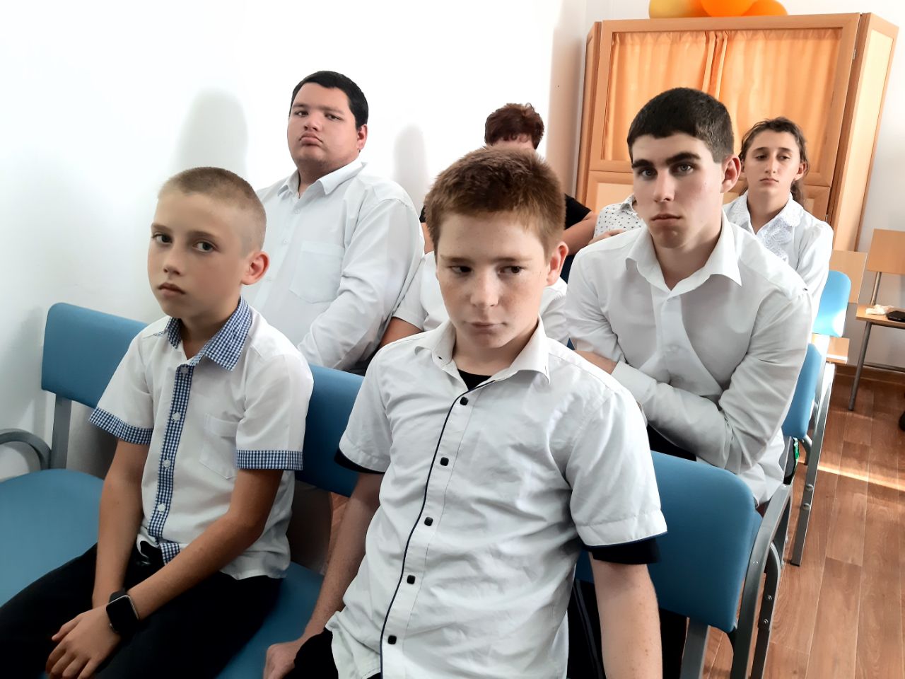 Внеурочное занятие по теме: &amp;quot;День народного единства&amp;quot;.